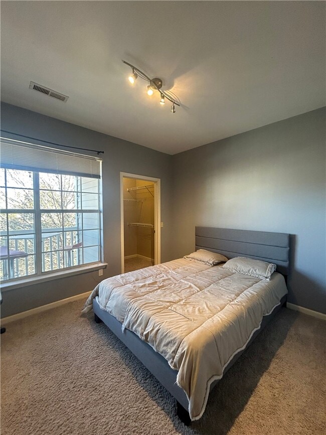 Building Photo - 4230 NW Meadow Creek Cir