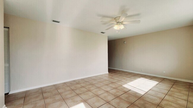 Foto del edificio - $500 bonus & Cozy 3 bed/1 bath home with s...