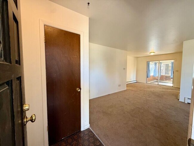 Foto del edificio - ***MOVE-IN SPECIAL 2 WEEKS FREE***2 Bed, 1.5 Bath Duplex for Rent in Fort Collins!