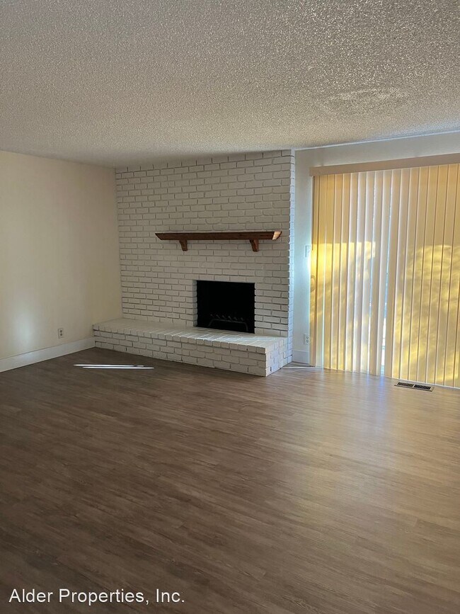Building Photo - 3 br, 2 bath House - 2810 Caballo Dr