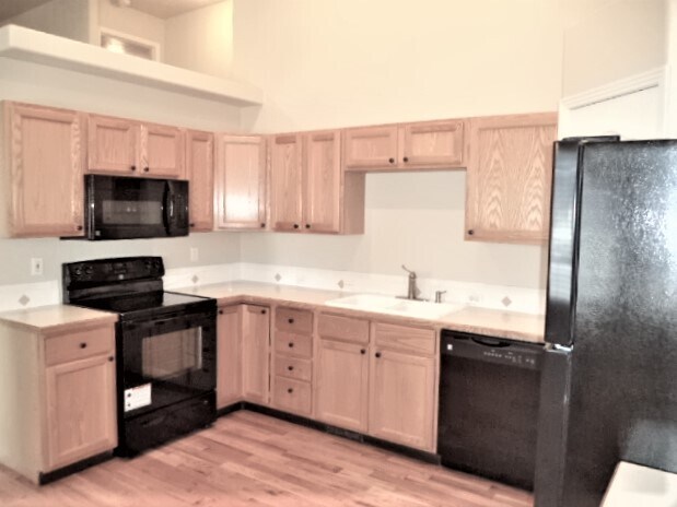 Building Photo - 7459 Newbrook Drive