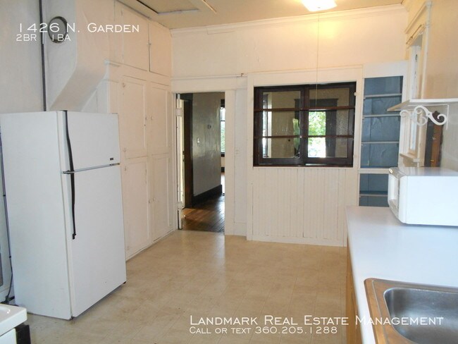 Building Photo - 1426 N Garden St