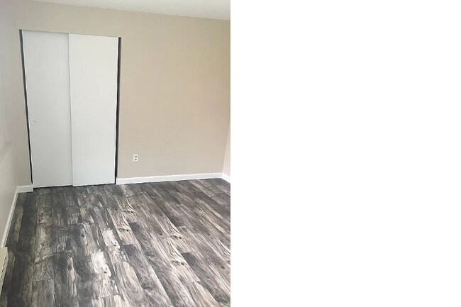 Foto del edificio - 14b Mayberry Dr