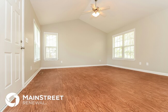 Building Photo - 1112 Delham Rd