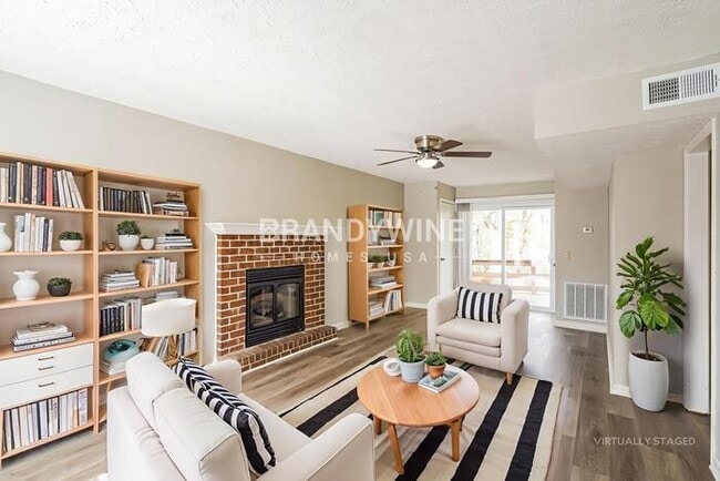 Foto del edificio - 924 Ilawood Dr