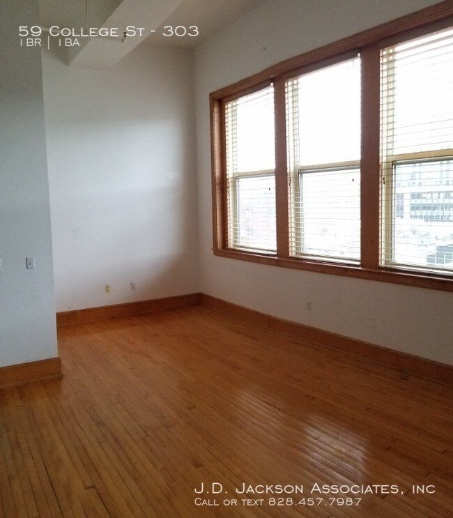 Building Photo - 59 College Street Apt 303