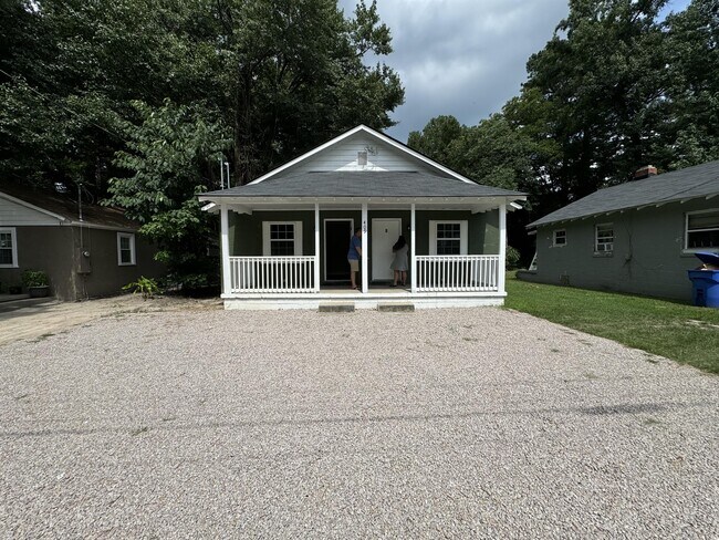 Foto del edificio - 409 Hadley St SE