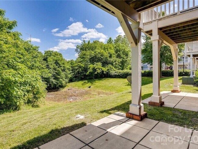 Foto del edificio - Uptown Charlotte Gem: Perfectly Positioned...