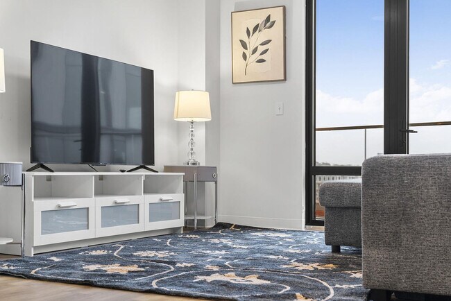 Building Photo - 280 Western Ave