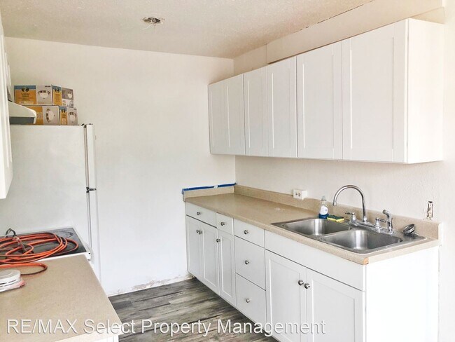 Building Photo - 3 br, 1 bath House - 3572 E Grandview Ave