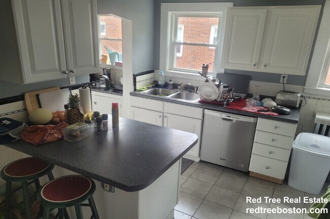 Photo - 86 Colborne Rd. Unit 1 Apartment