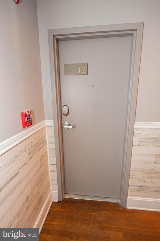 Foto del edificio - 308 N Division St