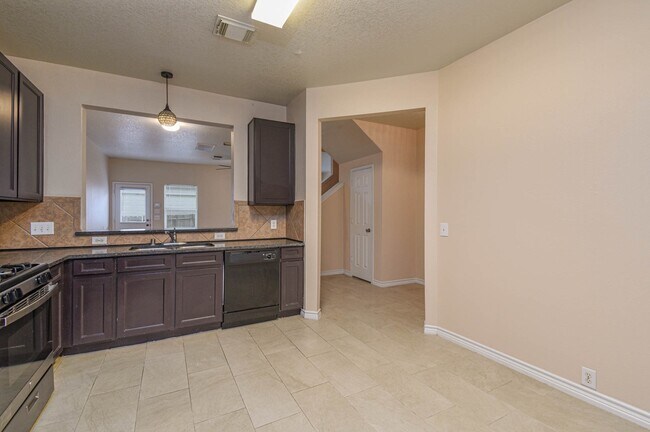 Building Photo - 29704 Sullivan Oaks Dr