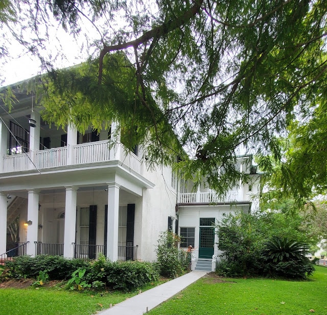 Building Photo - 1803 Calhoun St