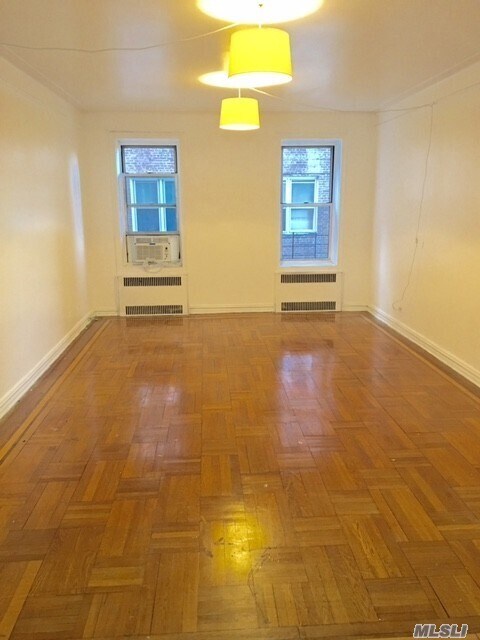 Foto del edificio - 111-39-111-76 76th Rd