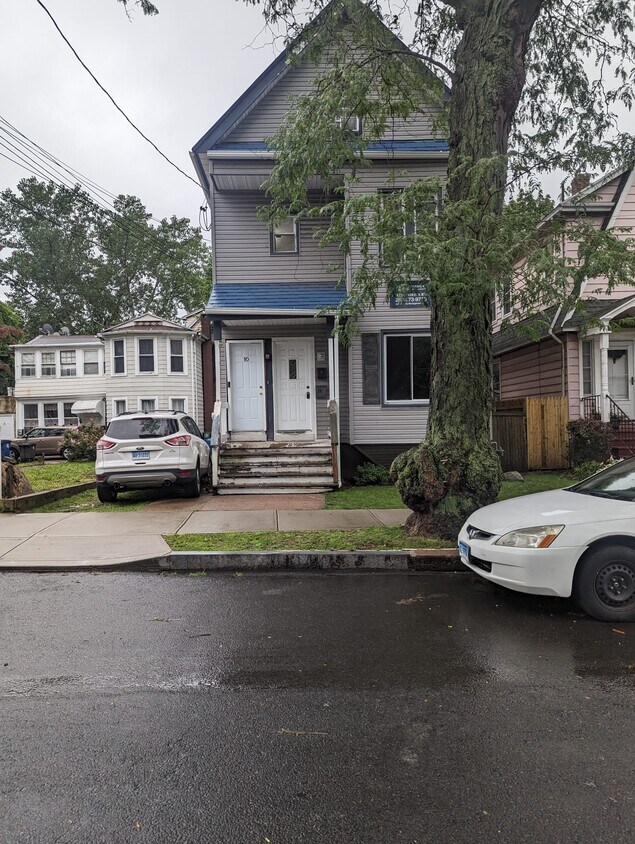 12 Pardee St Unit 1, New Haven, CT 06513 Apartments in New Haven, CT