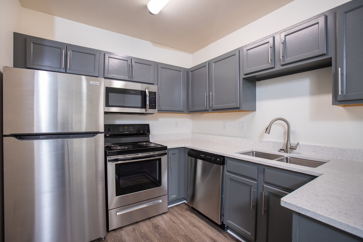 Sundance Apartments 215 Walterscheid Blvd Cheyenne, WY