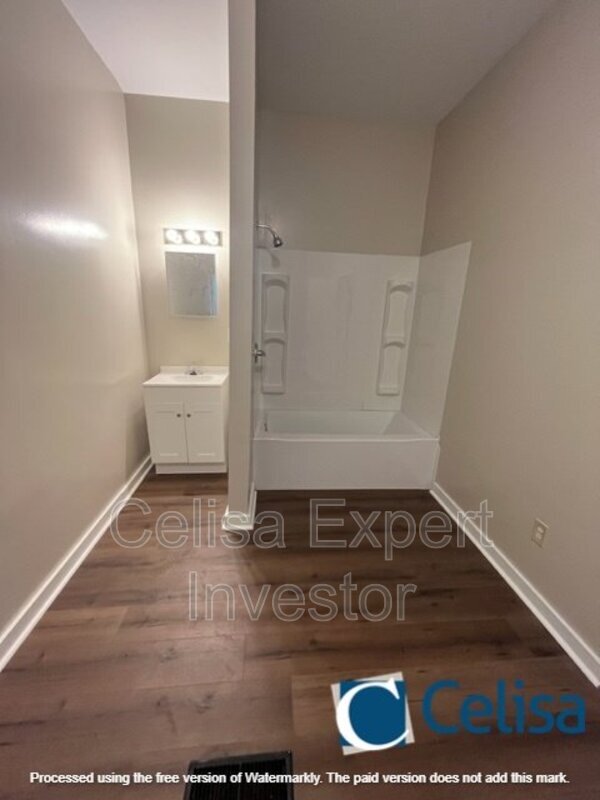Foto del edificio - 316 W Williams St