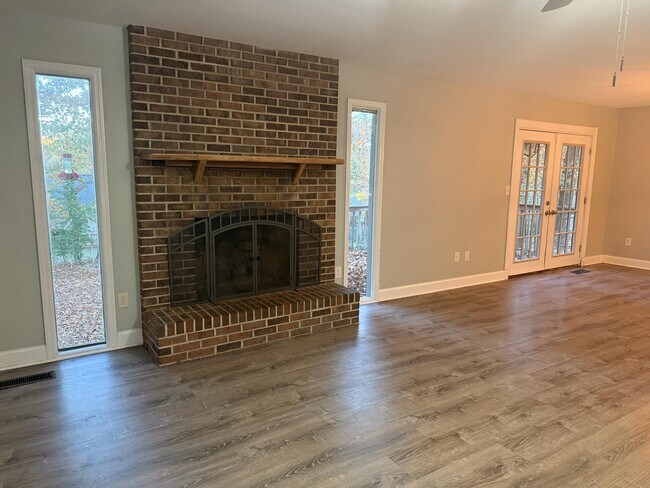 Foto del edificio - 8909 Quail Run Dr