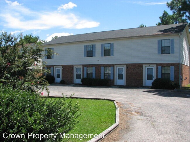 Building Photo - 2 br, 1.5 bath House - 102 D Villas Court