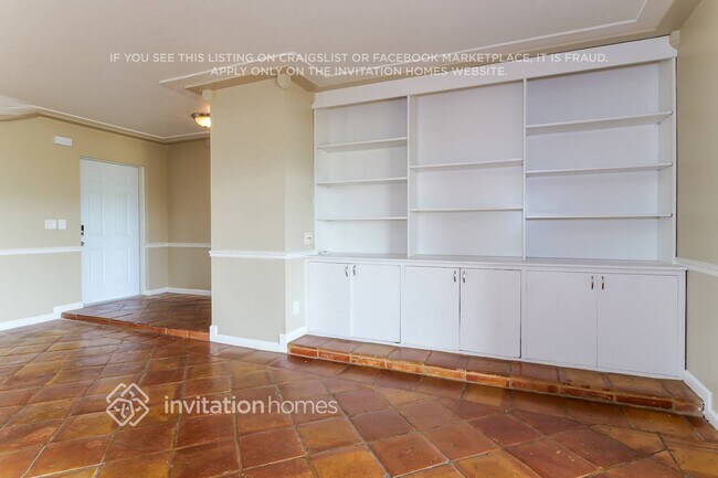 Building Photo - 4689 Palo Verde Dr