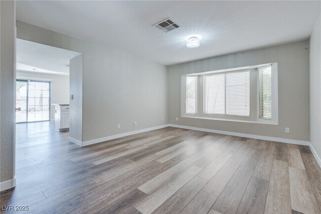 Foto del edificio - 2232 Chapman Hill Dr