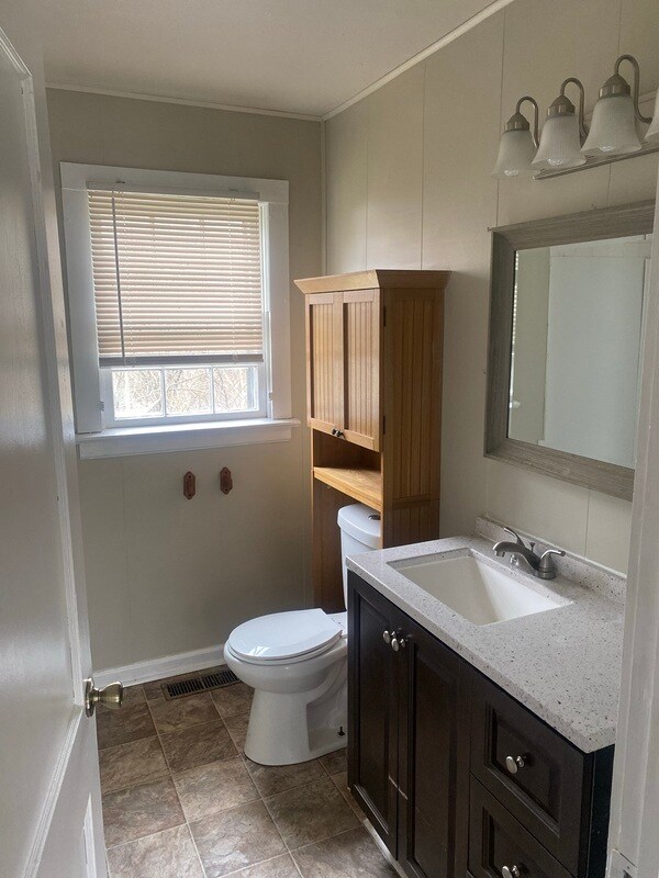 3957 Ridge Dr, Salem, VA 24153 House Rental in Salem, VA