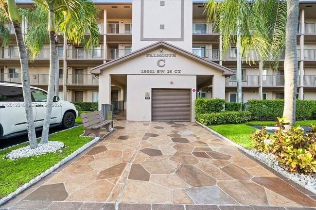 Building Photo - 12551 SW 16th Ct