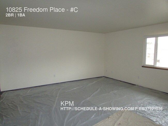 Building Photo - 10825 Freedom Pl