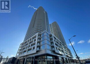 Building Photo - 2031-2031 Kennedy Rd