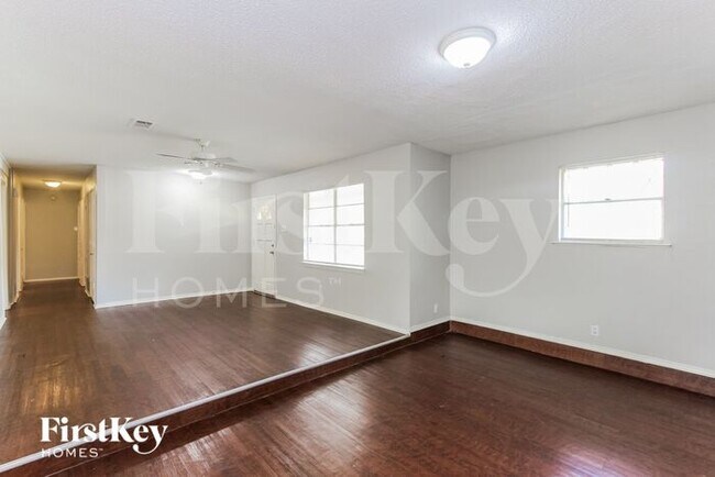 Foto del edificio - 702 N Horne St
