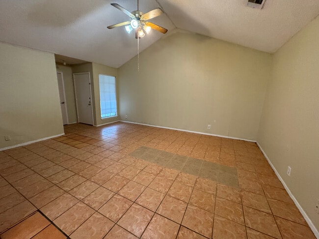 Building Photo - 10707 Lanshire Dr