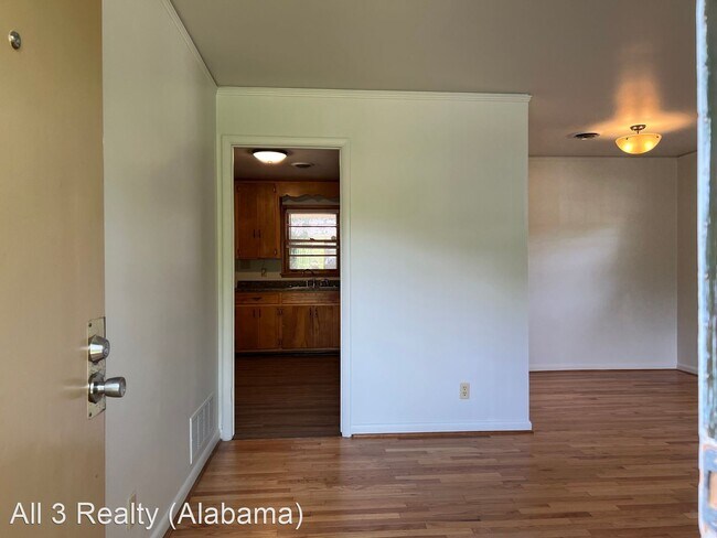 Building Photo - 3 br, 1.5 bath House - 3228 Asbury Lane