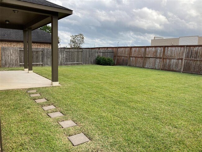 Foto del edificio - 19207 Cannon Hills Ln