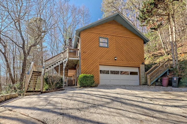 Photo - 1021 Saddle Back Cir House