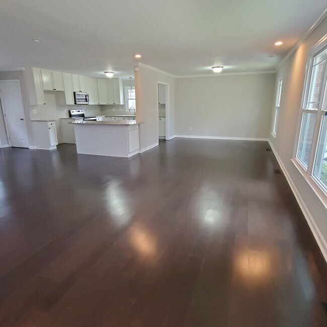 Building Photo - 630 Rama Rd, Charlotte, NC, 28211