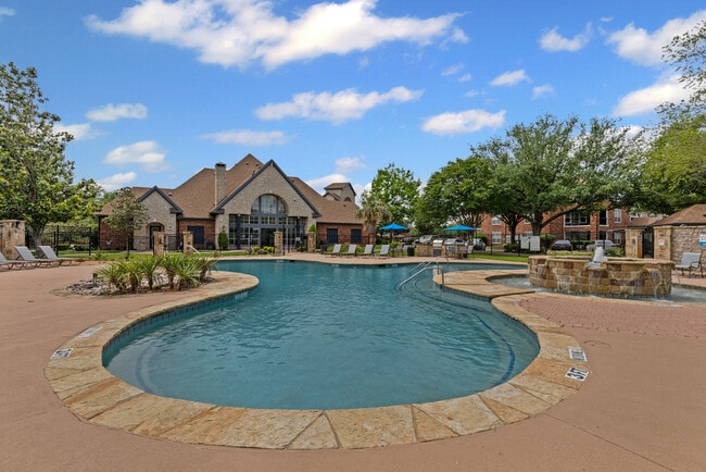 Settler's Gate apartments — community photo - Settler's Gate