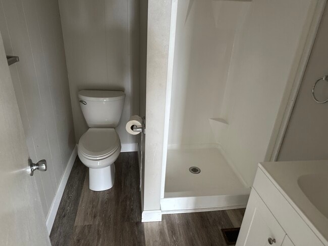 Building Photo - 228 E Center st