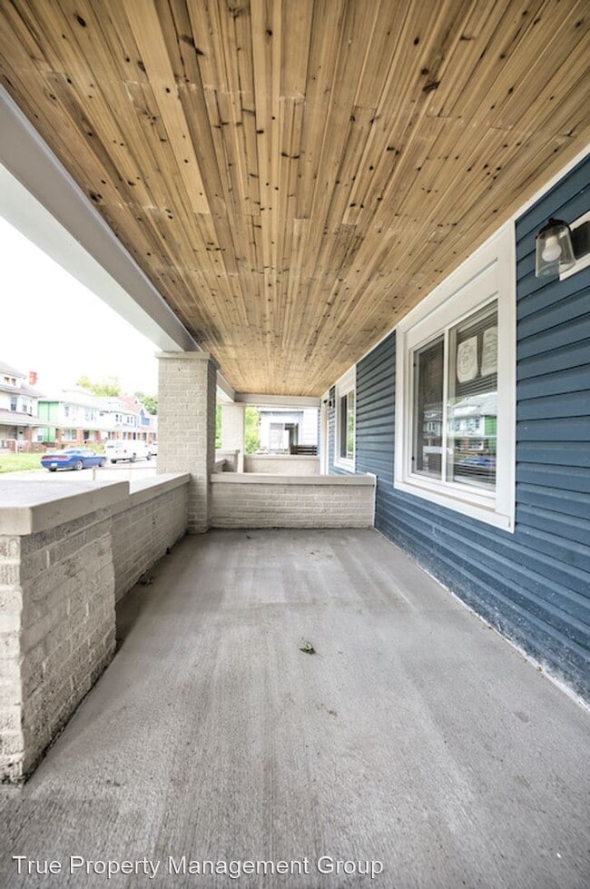 Building Photo - 2 br, 2.5 bath House - 201 N Gray St