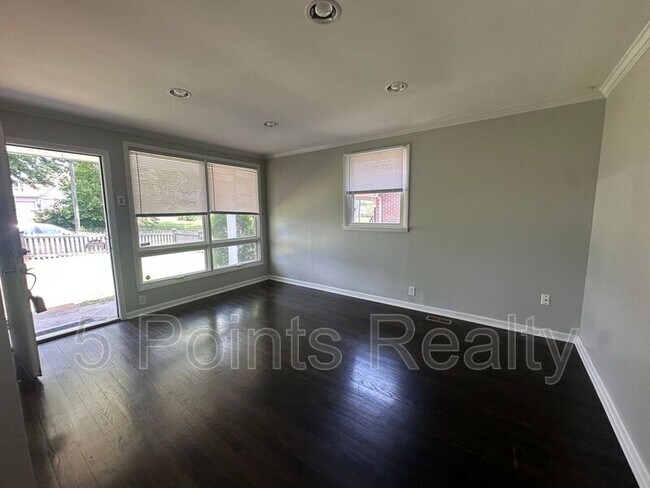 Foto del edificio - 320 Arrington St