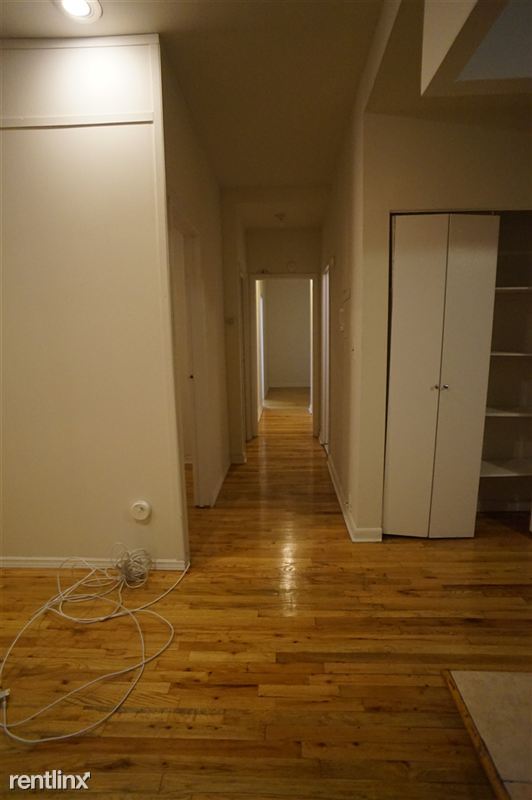 Building Photo - 160 Bleecker St