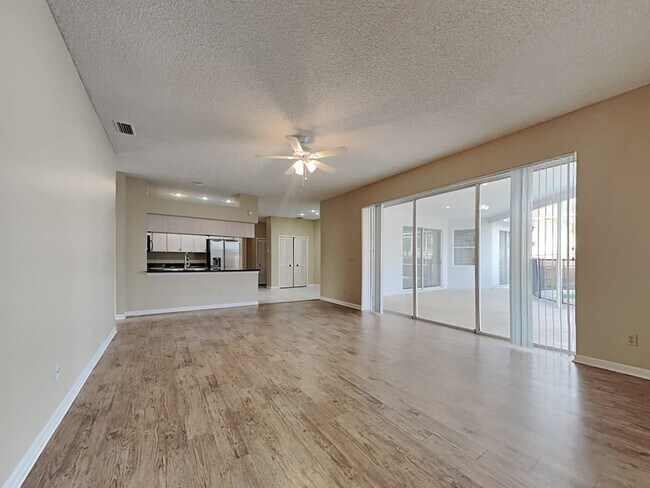Building Photo - 9421 Larkbunting Dr