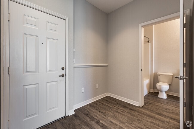 1 BR, 1 BA - 855SF - The Flats At Avalon Park