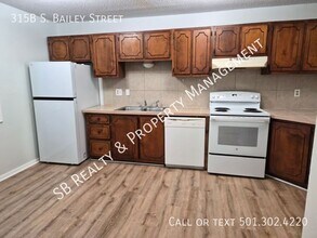 Building Photo - 315 S Bailey St