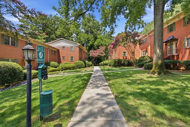 Foto del edificio - 430 Lindbergh Drive NE