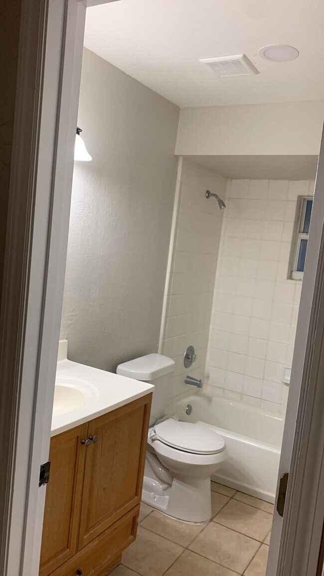 Building Photo - 1514 Alabama Ave