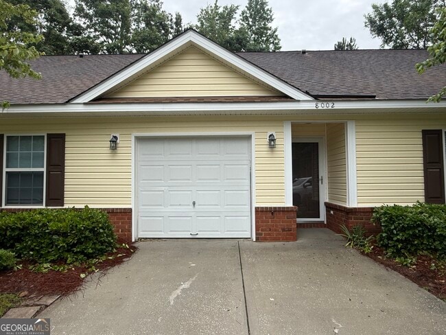 Foto del edificio - 8002 Towne Pk Dr