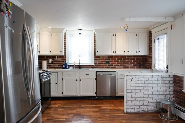 Building Photo - 53 Lambert Ave