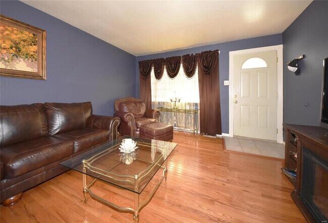 Foto del edificio - Fantastic 3bd/1ba home! Coming soon!