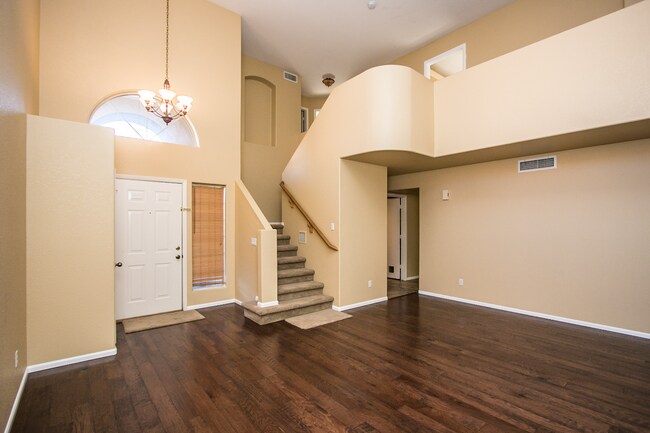 Foto del edificio - 4BR/2.5 BA. Located in the Desert Ridge